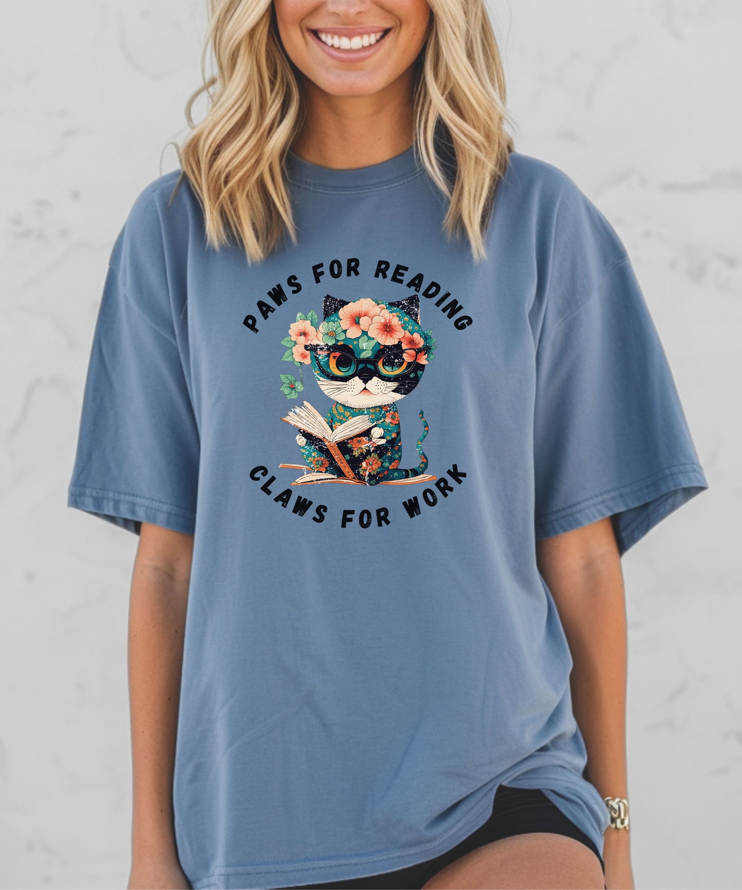 Comfort Colors Paws for reading t-shirt