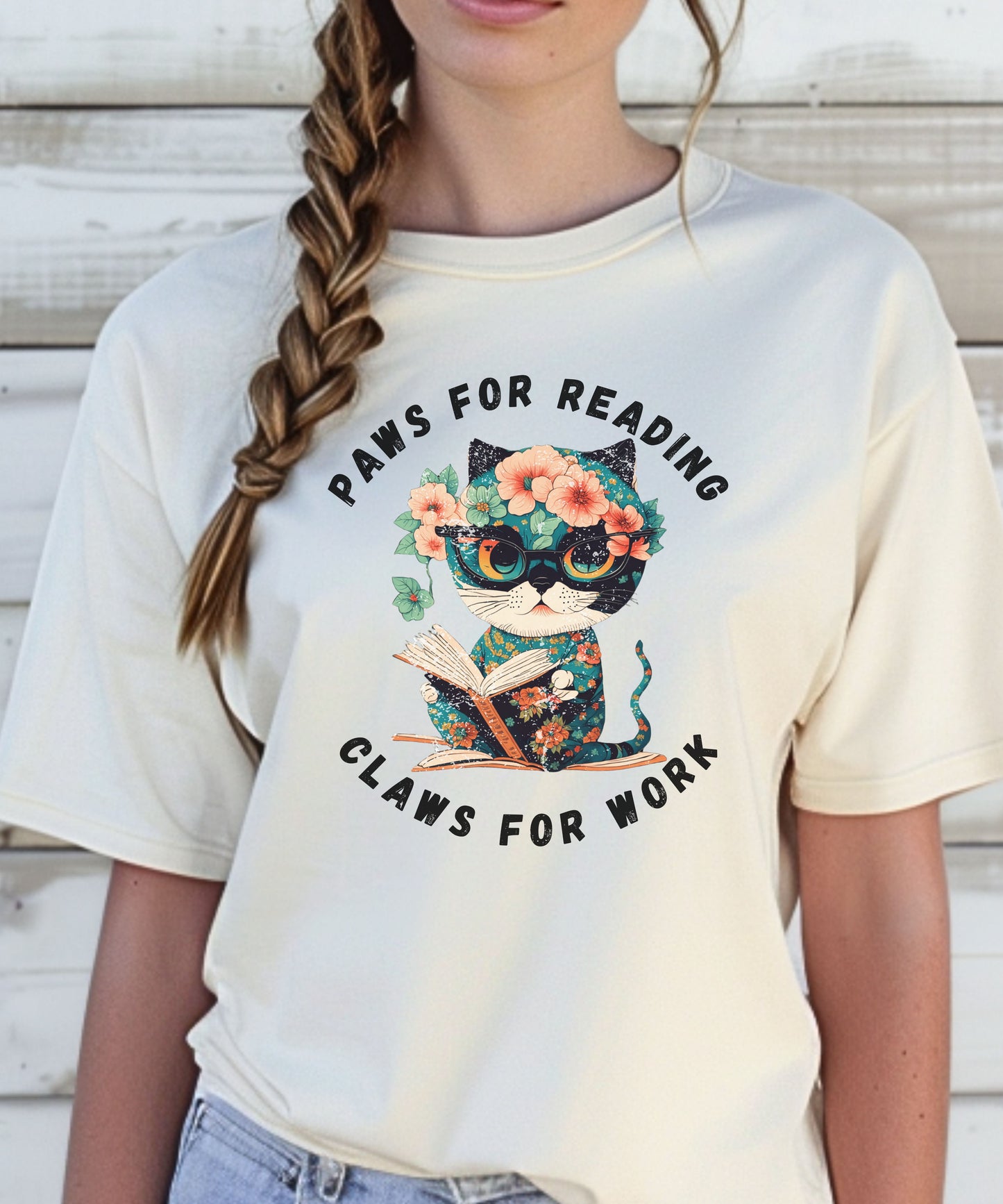 Comfort Colors Paws for reading t-shirt